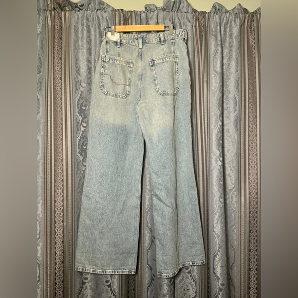 Free People Palmer Cuffed Jean in La La Land - Picture 8 of 9